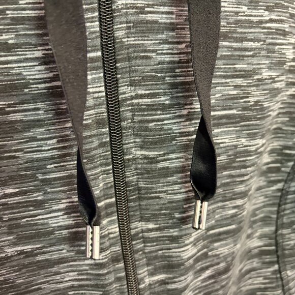 Danskin Hoodie, Size XL - Picture 7 of 11